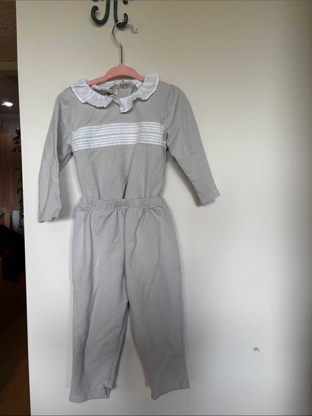 Babidu Classic Grey Two-Piece Outfit – Size 2